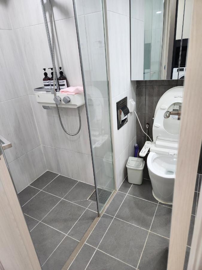 Daegu Star B&B Dsr Hotel Lily Guestroom Экстерьер фото