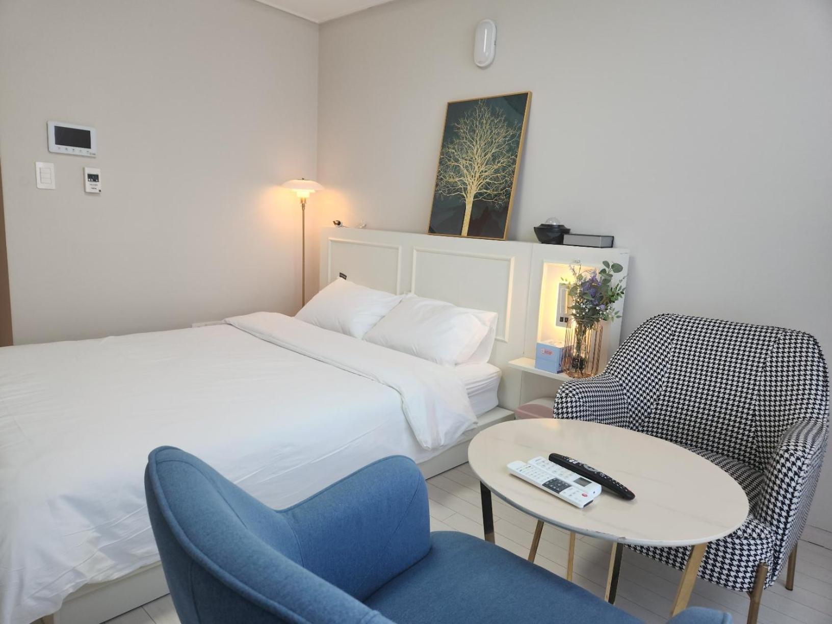 Daegu Star B&B Dsr Hotel Lily Guestroom Экстерьер фото