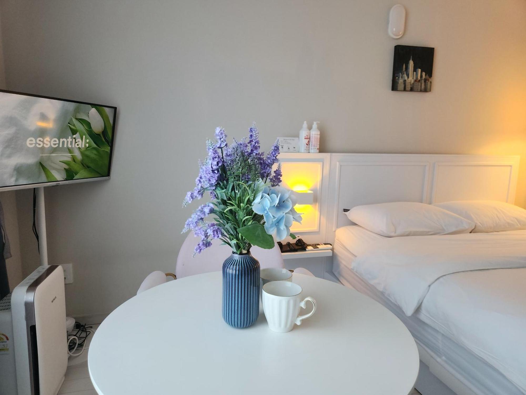 Daegu Star B&B Dsr Hotel Lily Guestroom Номер фото