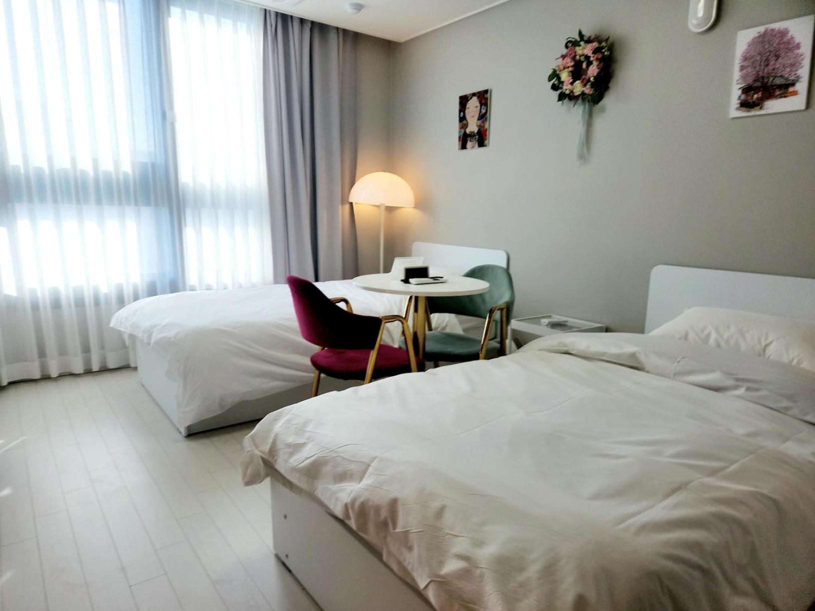 Daegu Star B&B Dsr Hotel Lily Guestroom Номер фото