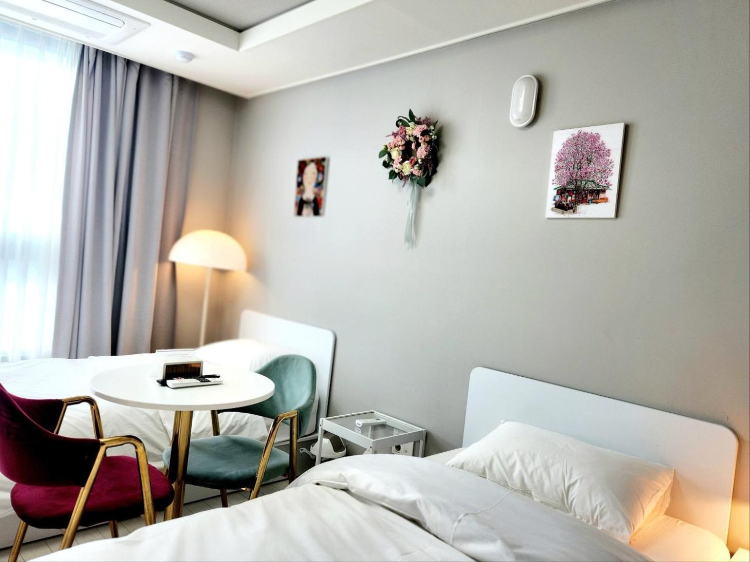 Daegu Star B&B Dsr Hotel Lily Guestroom Номер фото