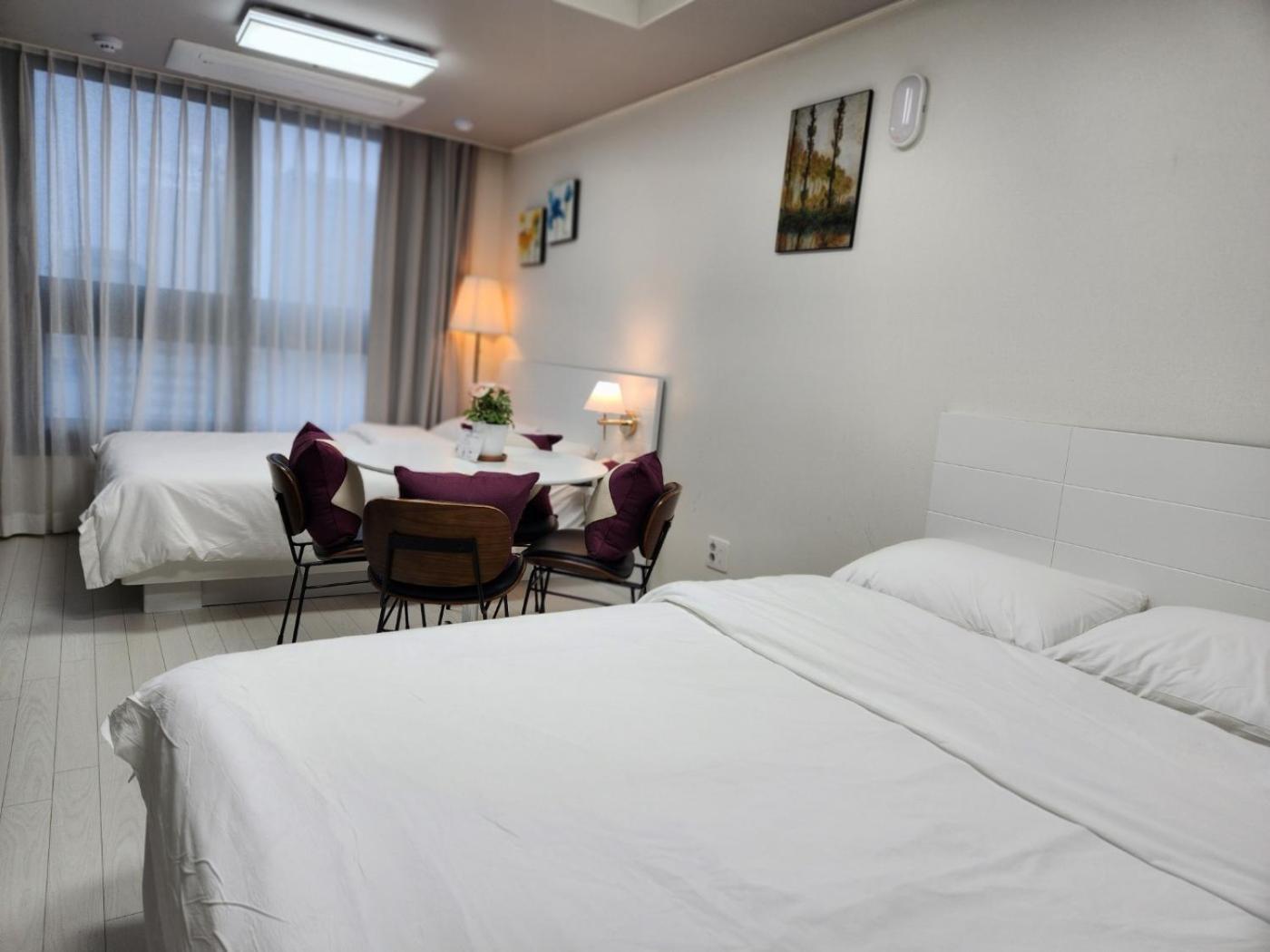 Daegu Star B&B Dsr Hotel Lily Guestroom Экстерьер фото